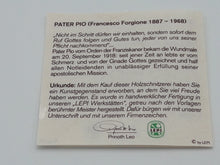 Laden Sie das Bild in den Galerie-Viewer, LEPI Holzfigur Pater Pio