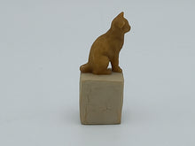 Laden Sie das Bild in den Galerie-Viewer, Willow Tree Love my Cat (light) Nr.73
