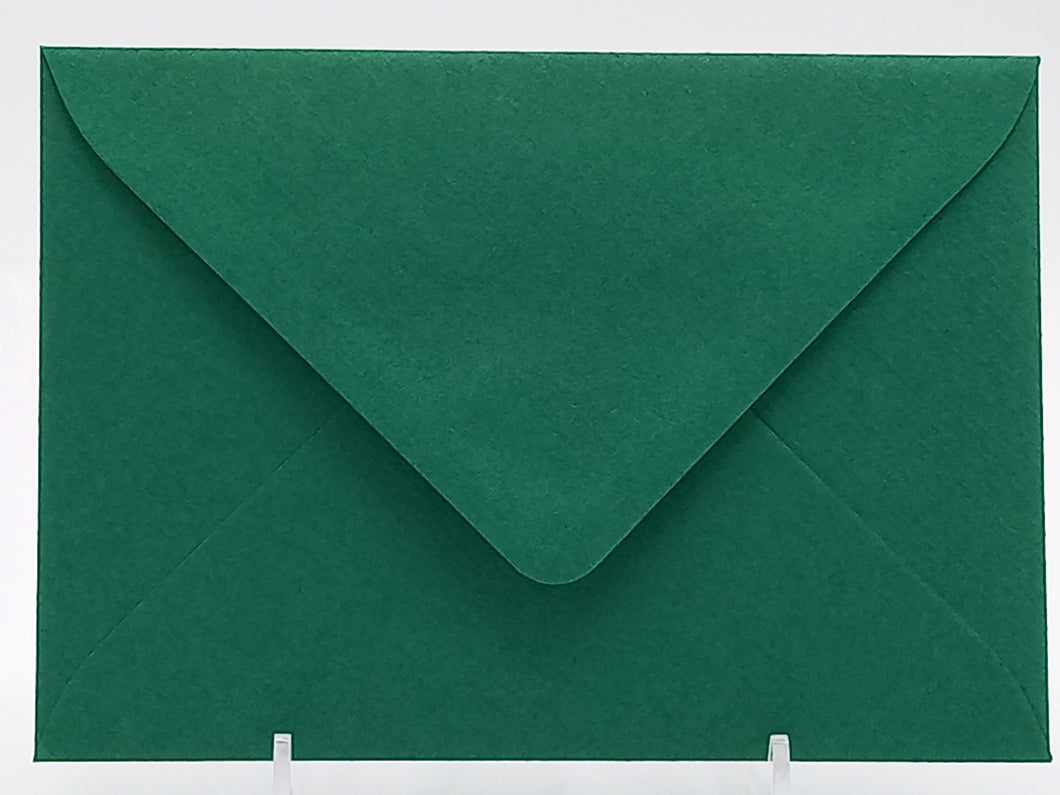 Briefumschlag gefüttert, C6 für Postkarten tannengrün