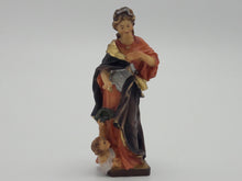 Laden Sie das Bild in den Galerie-Viewer, LEPI Holzfigur Die heilige Elisabeth
